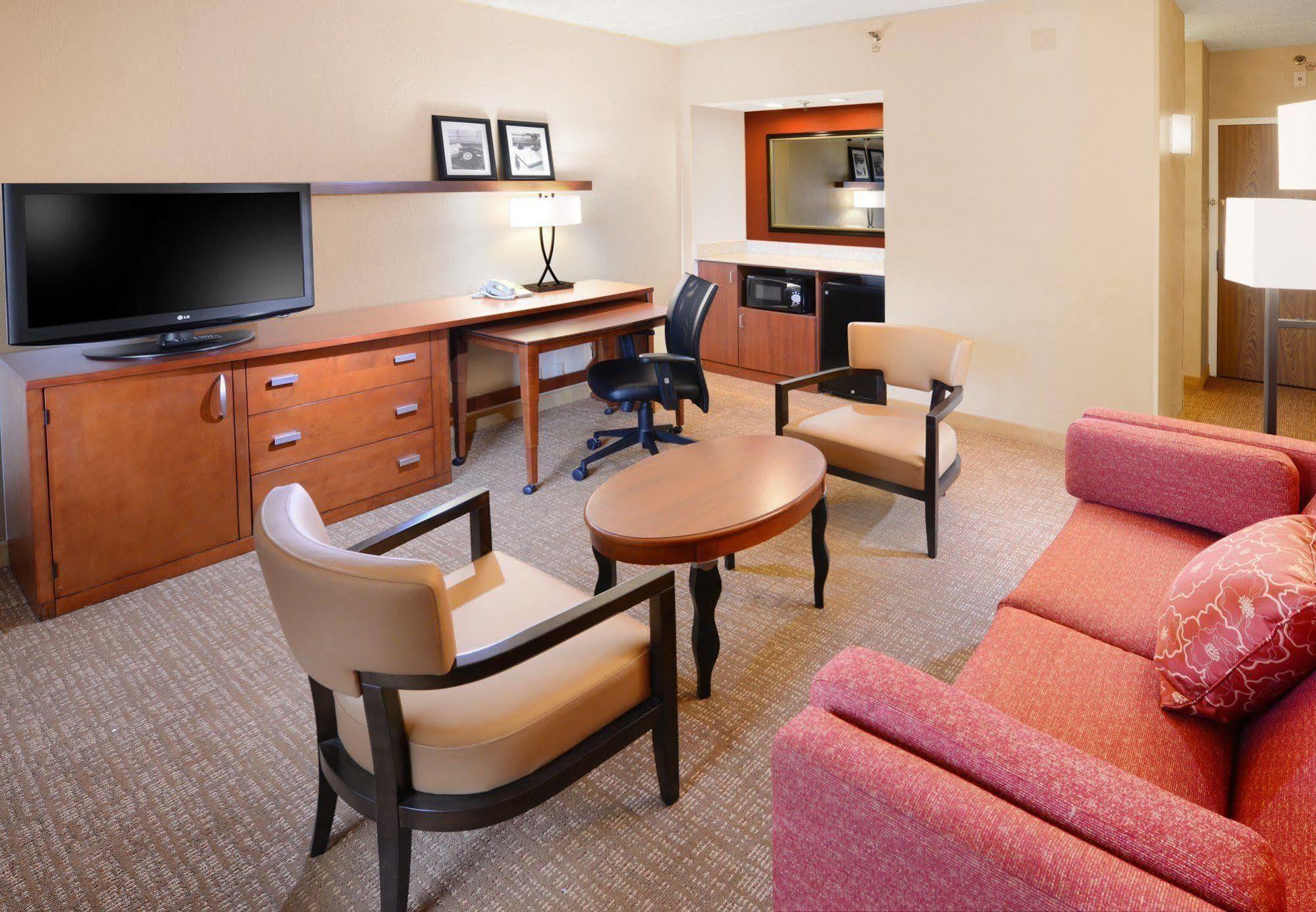 Hotel Courtyard By Marriott San Antonio Airport Exteriér fotografie